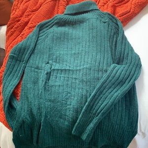 Emerald green turtle neck